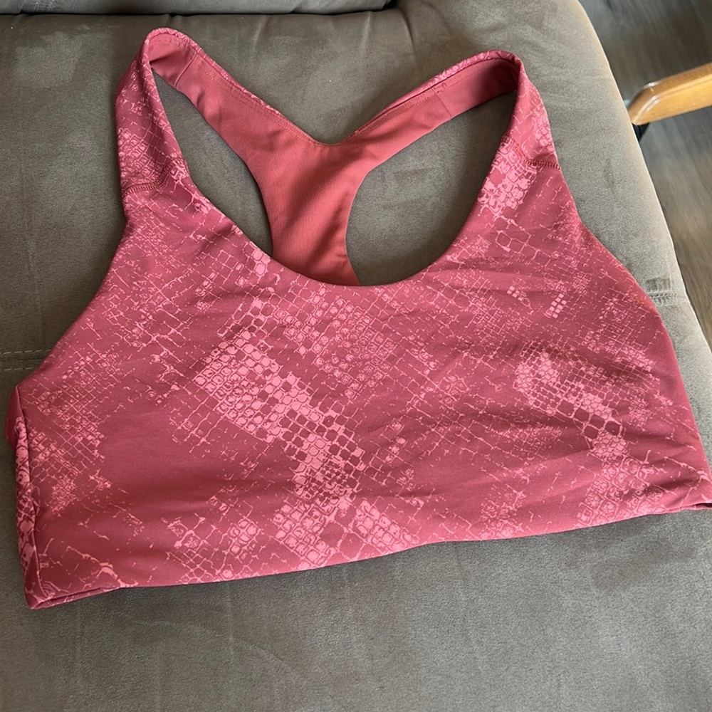 Old navy sports bra